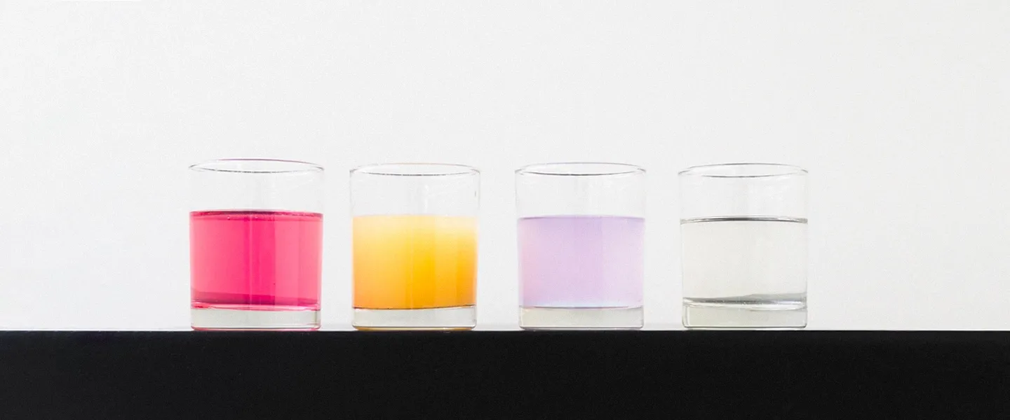 แก้วน้ำหลากสี